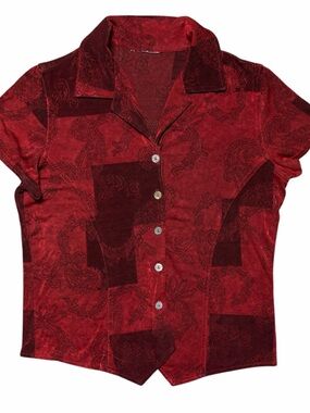 Vintage Y2K Red Patchwork Floral Collared Buttondown Short Sleeve Shirt Goth